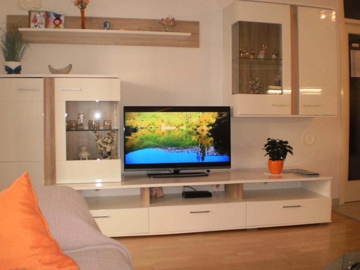 Apartment Lana Omis Ngoại thất bức ảnh