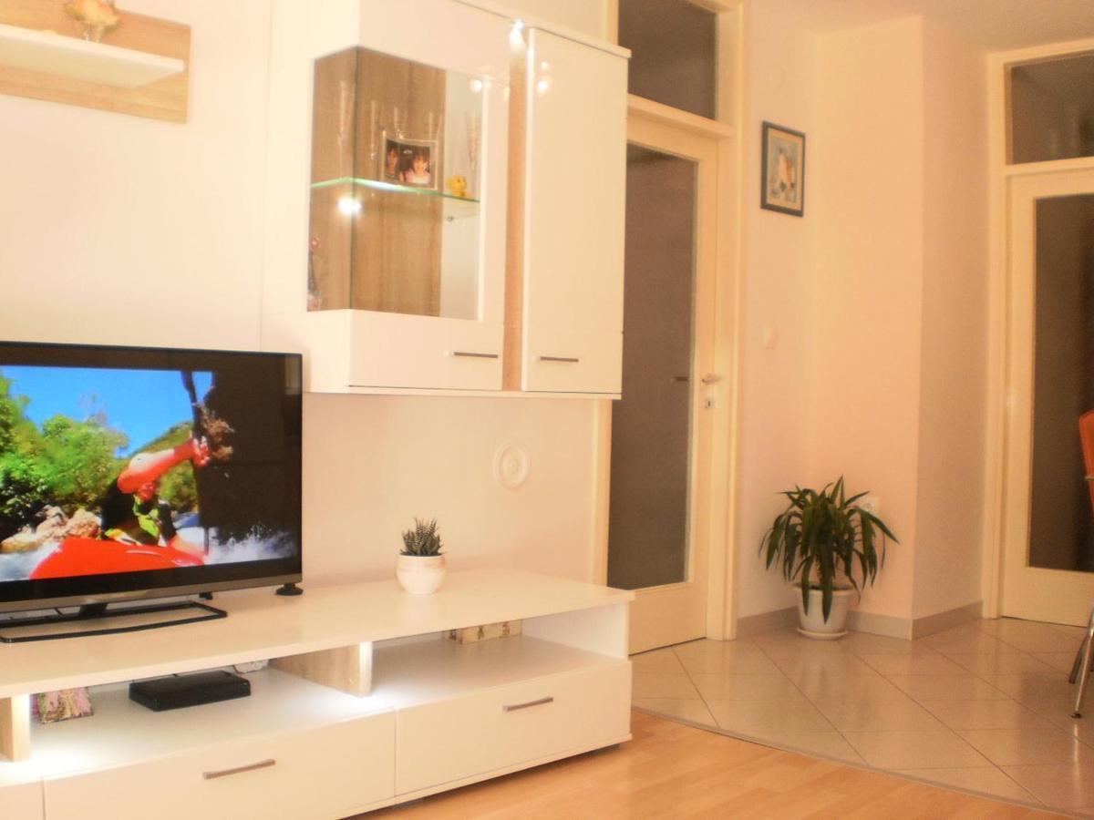 Apartment Lana Omis Ngoại thất bức ảnh