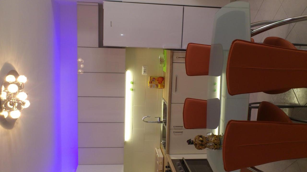 Apartment Lana Omis Ngoại thất bức ảnh